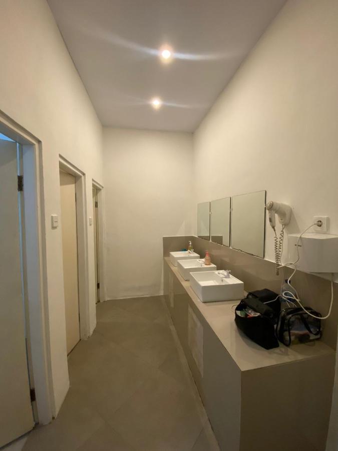 Batununggul The Packerbox Hostel מראה חיצוני תמונה